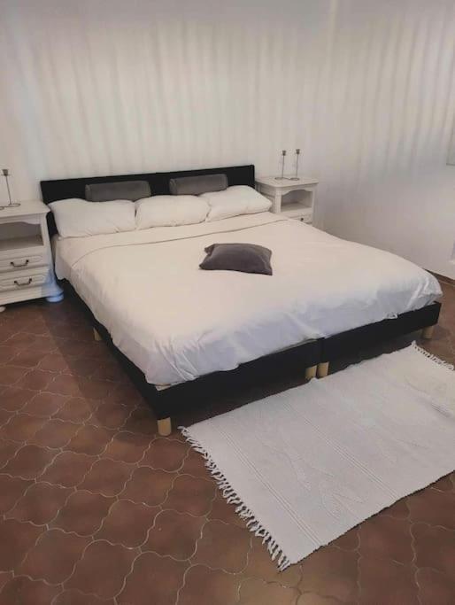 Appartement Proche Aeroport Marseille Marignane - Studio Confortable - Logement Ideal - Hebergement Tout Equipe Rognac Eksteriør billede