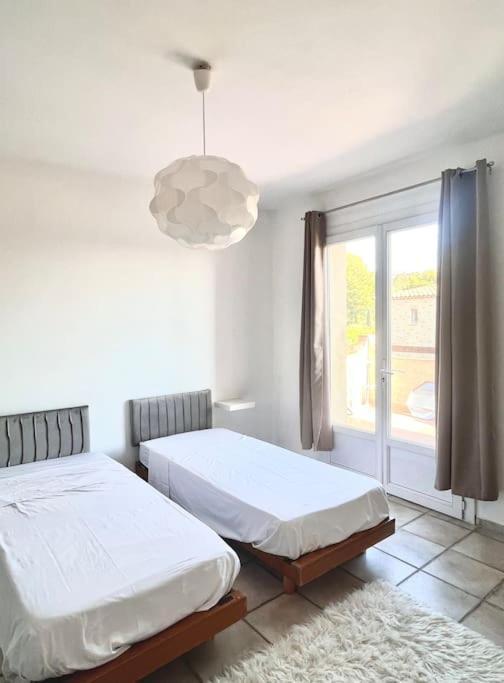 Appartement Proche Aeroport Marseille Marignane - Studio Confortable - Logement Ideal - Hebergement Tout Equipe Rognac Eksteriør billede