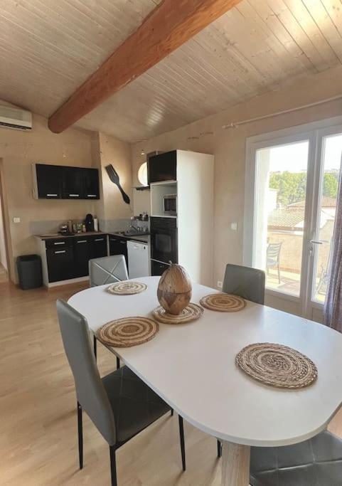 Appartement Proche Aeroport Marseille Marignane - Studio Confortable - Logement Ideal - Hebergement Tout Equipe Rognac Eksteriør billede