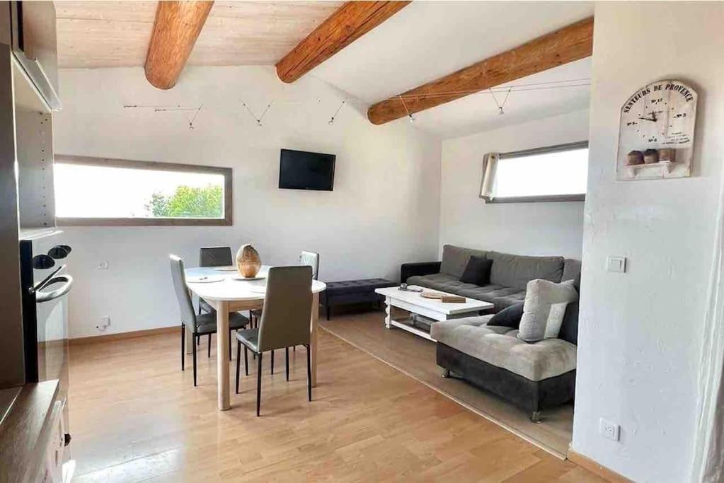 Appartement Proche Aeroport Marseille Marignane - Studio Confortable - Logement Ideal - Hebergement Tout Equipe Rognac Eksteriør billede