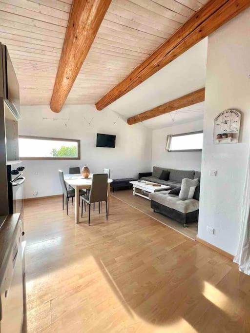 Appartement Proche Aeroport Marseille Marignane - Studio Confortable - Logement Ideal - Hebergement Tout Equipe Rognac Eksteriør billede